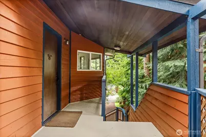 1099 Worthy Place, Greenbank, WA 98253 - Photo 6