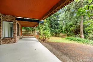 1099 Worthy Pl, Greenbank, WA 98253 - Photo 4