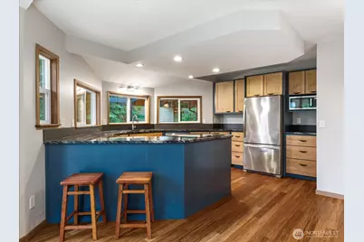 1099 Worthy Place, Greenbank, WA 98253 - Photo 16