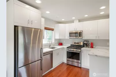 205 NW 101st Street, Seattle, WA 98177 - Photo 8