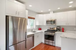 205 NW 101st St, Seattle, WA 98177 - Photo 8