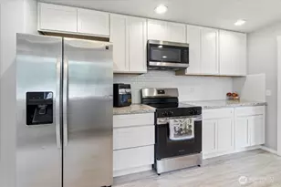 10612 Waller Rd E, Tacoma, WA 98446 - Photo 8