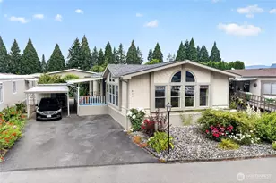819 Mountain Villa Loop, Enumclaw, WA 98022 - Photo 1