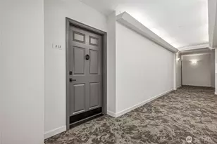 3221 SW Avalon Way, Seattle, WA 98116 - Photo 4