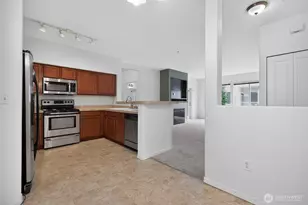 14915 38th Dr SE, Bothell, WA 98012 - Photo 14