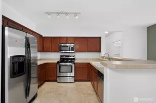 14915 38th Dr SE, Bothell, WA 98012 - Photo 12
