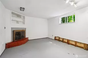 8555 30th Ave NW, Seattle, WA 98117 - Photo 18
