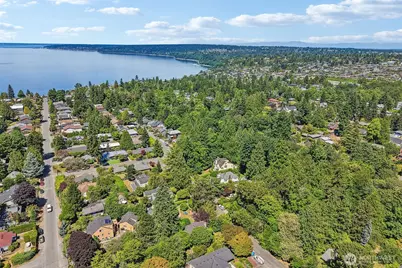 8555 30th Avenue NW, Seattle, WA 98117 - Photo 36