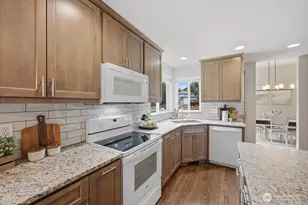 2215 122nd Dr SE, Lake Stevens, WA 98258 - Photo 8