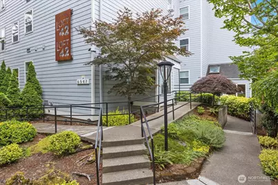6547 42nd Avenue SW #205, Seattle, WA 98136 - Photo 4
