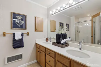 201 3rd Avenue N #317, Edmonds, WA 98020 - Photo 28
