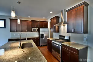 19414 Meridian Dr SE, Bothell, WA 98012 - Photo 6