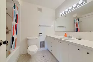 521 5th Ave W, Seattle, WA 98119 - Photo 20