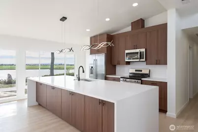 242 N Crestview Drive, Moses Lake, WA 98837 - Photo 4