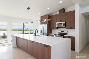 242 N Crestview Dr, Moses Lake, WA 98837 - Photo 4