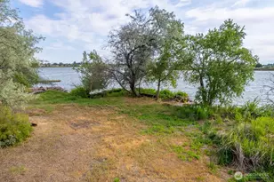 242 N Crestview Dr, Moses Lake, WA 98837 - Photo 24
