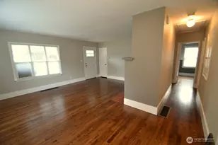 11307 15th Ave NE, Seattle, WA 98125 - Photo 4