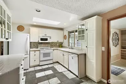 606 SW 302nd Street, Federal Way, WA 98023 - Photo 10