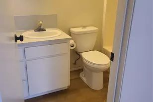 1518 NE 86th St, Seattle, WA 98115 - Photo 6