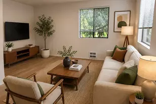1518 NE 86th St, Seattle, WA 98115 - Photo 2