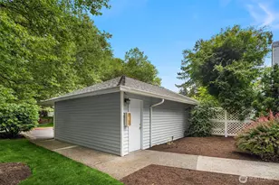 14301 SE 42nd Ln, Bellevue, WA 98006 - Photo 34