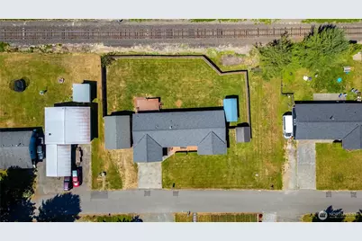 209 Hertel Way, Nooksack, WA 98276 - Photo 8