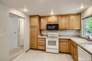 10616 164th Ave NE, Redmond, WA 98052 - Photo 16