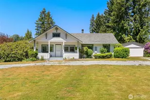 8203 Lakewood Rd, Stanwood, WA 98292 - Photo 2