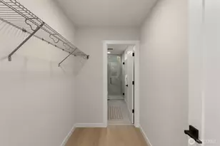 1127 C 10th Ave E, Seattle, WA 98102 - Photo 18