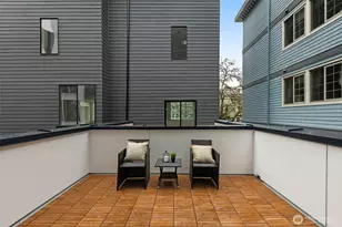 1127 C 10th Ave E, Seattle, WA 98102 - Photo 26