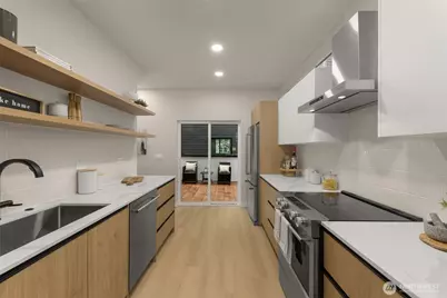 1127 C 10th Avenue E, Seattle, WA 98102 - Photo 14