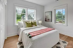 310 W Garfield St, Seattle, WA 98119 - Photo 24