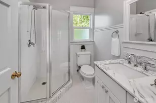310 W Garfield St, Seattle, WA 98119 - Photo 26