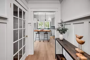 310 W Garfield St, Seattle, WA 98119 - Photo 12