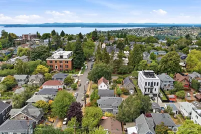 310 W Garfield Street, Seattle, WA 98119 - Photo 36