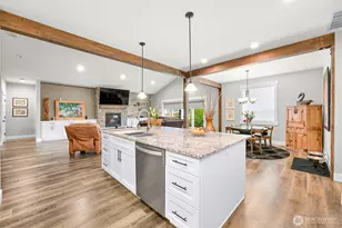 5962 April Ln, Ferndale, WA 98248 - Photo 10