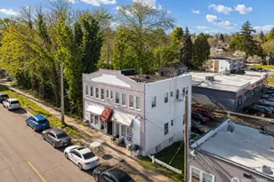 9265 57th Ave S, Seattle, WA 98118 - Photo 2