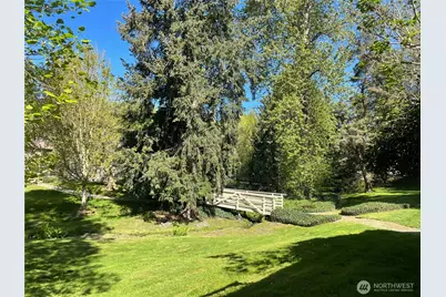 1101 Bellefield Park Lane #1103, Bellevue, WA 98004 - Photo 6