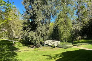 1101 Bellefield Park Ln, Bellevue, WA 98004 - Photo 6