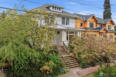 6238 Woodlawn Avenue N, Seattle, WA 98103 - Photo 1