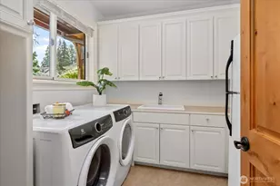 18608 Sound View Pl, Edmonds, WA 98020 - Photo 26