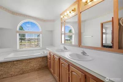 6417 Ferguson Road NE, Moses Lake, WA 98837 - Photo 28