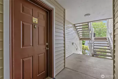 12303 Harbour Pointe Boulevard #V203, Mukilteo, WA 98275 - Photo 2