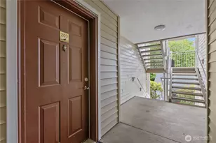 12303 Harbour Pointe Blvd, Mukilteo, WA 98275 - Photo 2