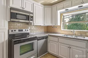 3242 36th Ave W, Seattle, WA 98199 - Photo 20