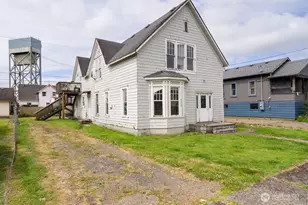 1310 C St, Hoquiam, WA 98550 - Photo 2