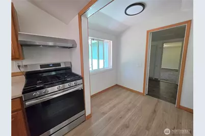 10002 Oak Lane SW, Lakewood, WA 98499 - Photo 6