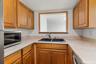 10002 Oak Ln SW, Lakewood, WA 98499 - Photo 8
