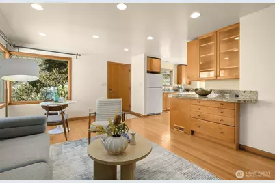 4333 32nd Avenue W, Seattle, WA 98199 - Photo 6