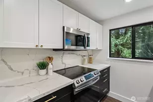 8110 145th Ct NE, Redmond, WA 98052 - Photo 8